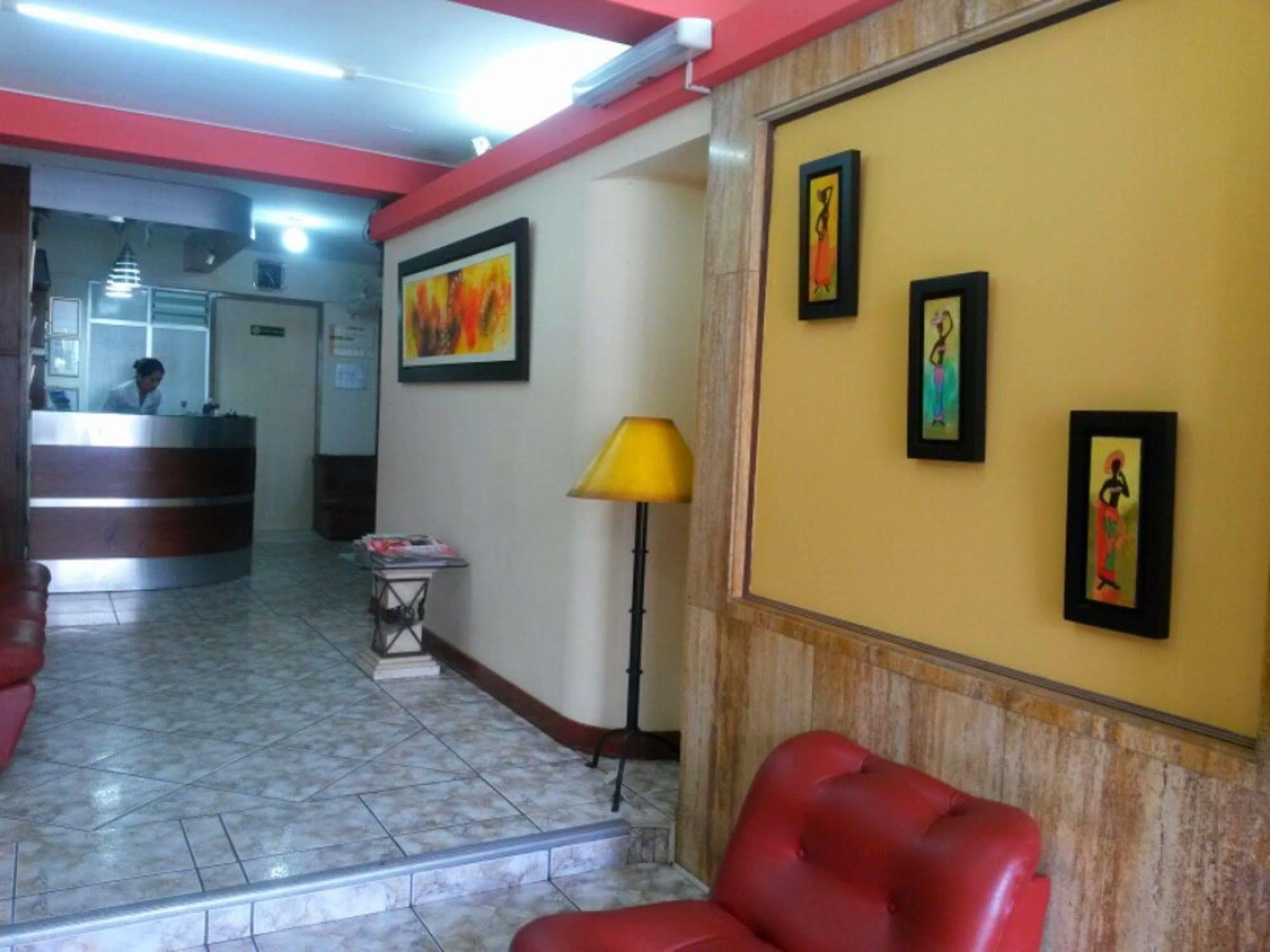 Hostal Solari Τρουχίλο Εξωτερικό φωτογραφία