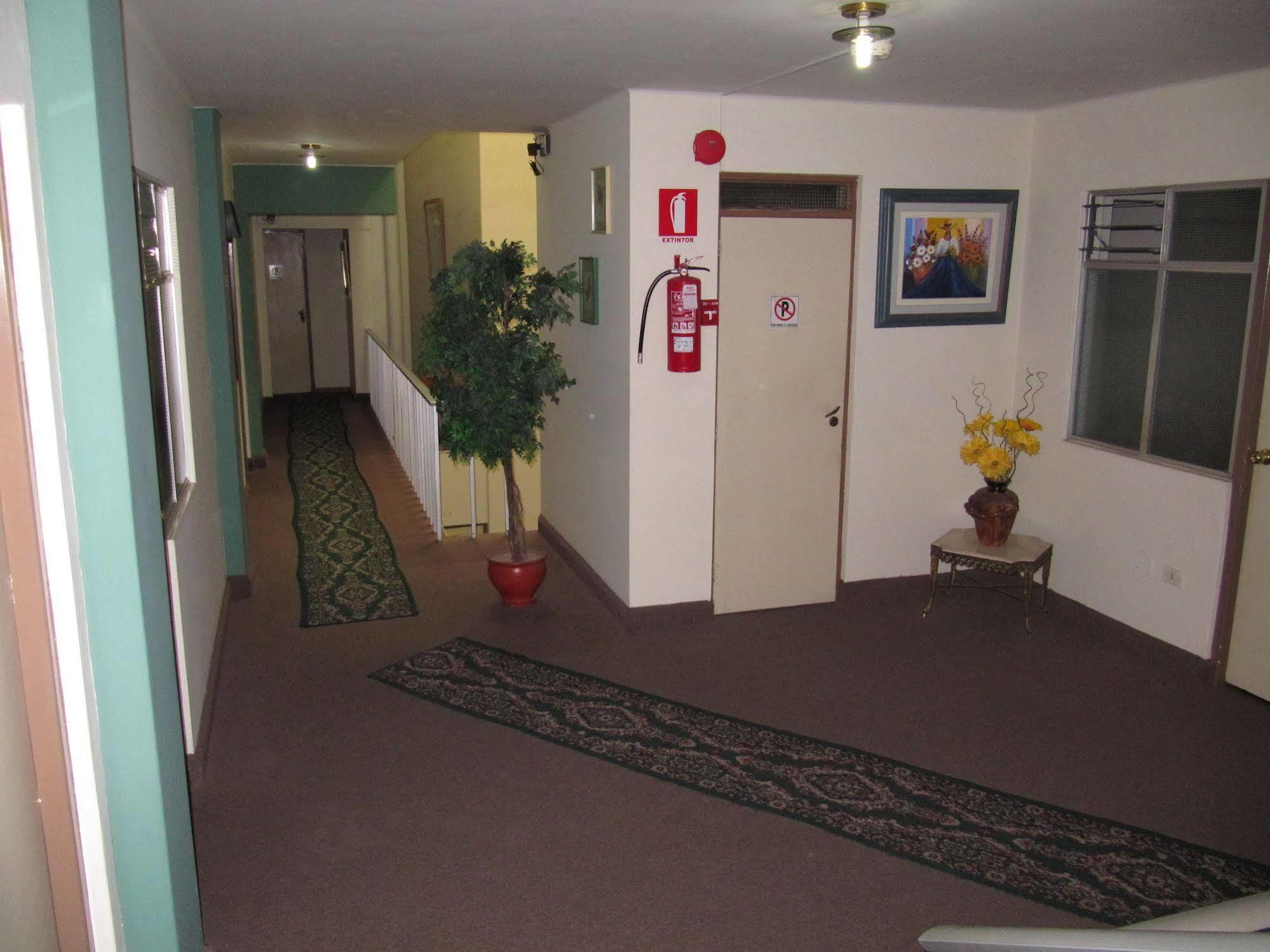 Hostal Solari Τρουχίλο Εξωτερικό φωτογραφία